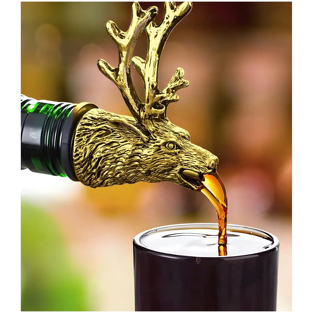 Gold Stag Head Liquor Bottle Pourer Liquor Pour Spout 1Pc Deer Head Bottle Tipping Nozzle Silicone Stoppers Gold for Bars Homes Party