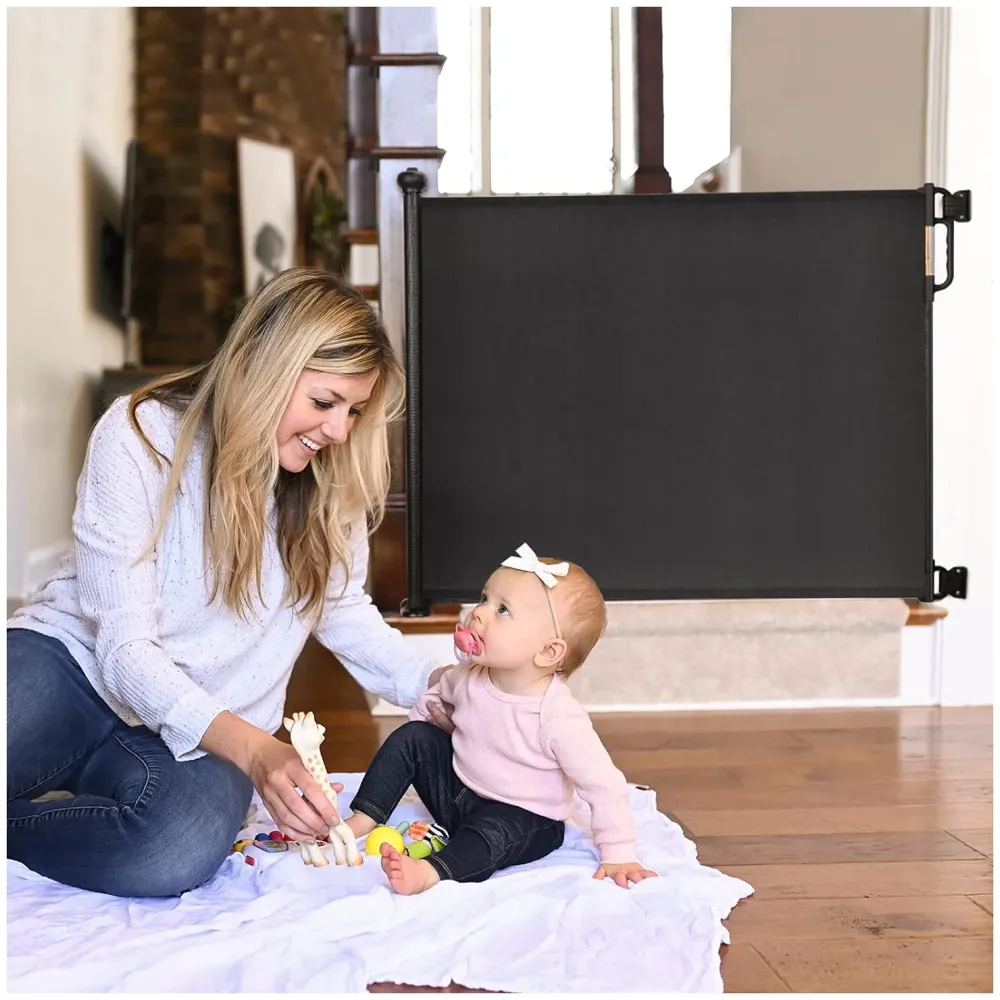 Retractable Baby Gate, Child Safety Adjustable Extendable to 180cm Extra Wide Mesh Baby Gates for Pet Dog Gate for Doorways, Stairs, Hallways, Indoor/Outdoor Barrier Fence (Black 180 cm)